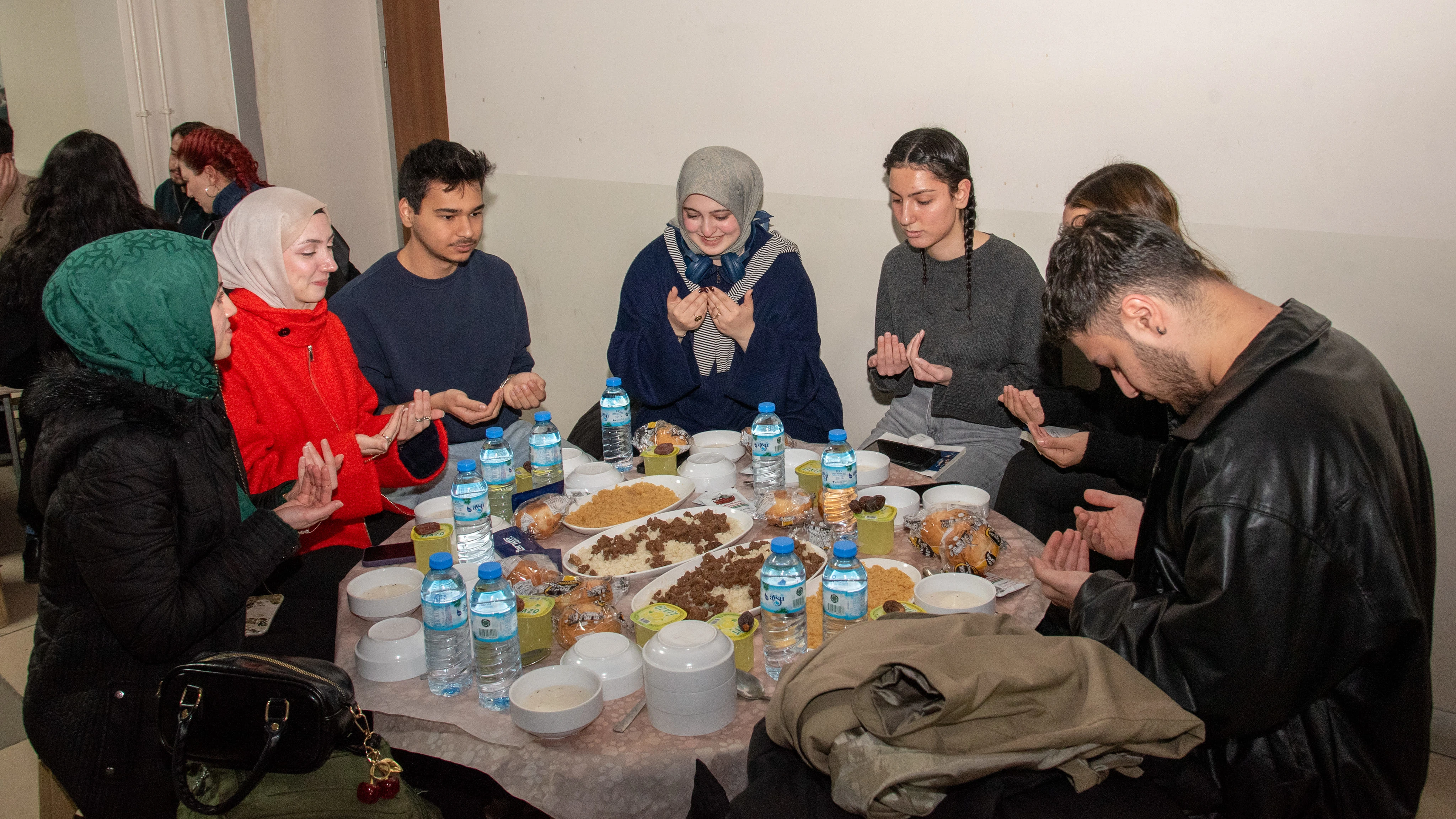SÜMEDER ve Türkiye Diyanet Vakfı, İİBF’de iftar programı gerçekleştirdi